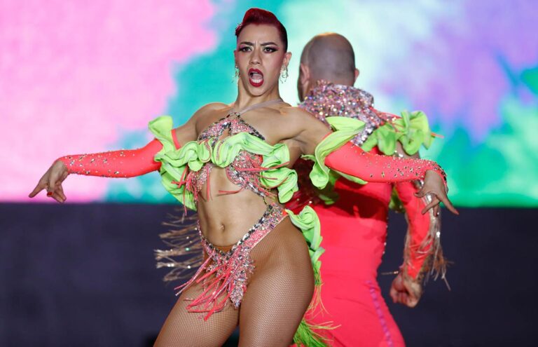 Cali vibra con el ritmo de 1.600 bailarines en el XX Festival Mundial de Salsa