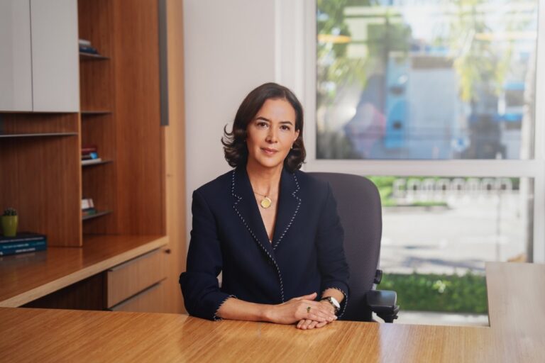 Nathalie Alvarado asume liderazgo en el BID RD