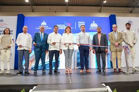 Raquel Peña y el ministro de Deportes Kelvin Cruz entregaron el remodelado Centro Deportivo y Cultural Ozama