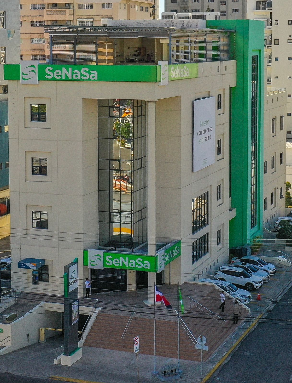 Senasa anuncia licitación para elegir administrador de medicamentos
