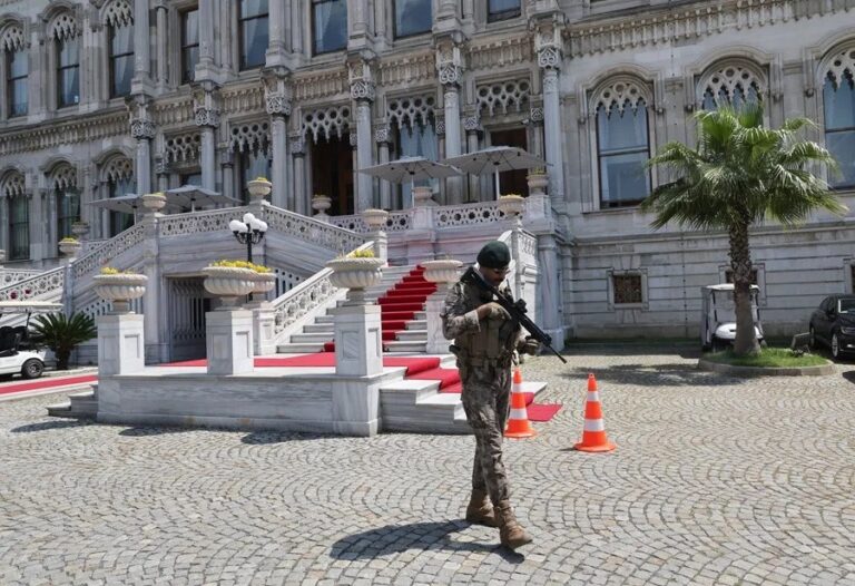 El Kremlin admite que hay una «pausa» en las negociaciones con Ucrania