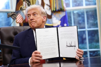 Trump anunció la aplicación de aranceles del 100% a medicamentos importados a partir de octubre
