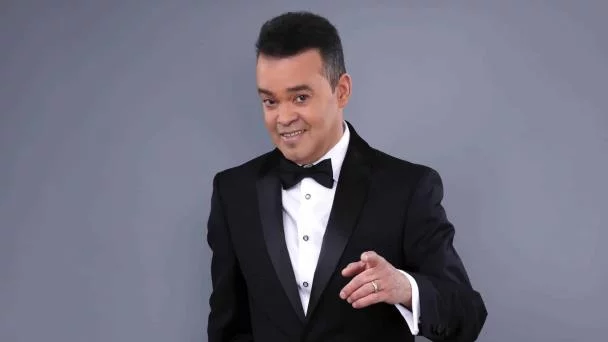 Suspenden presentaciones de Alex Bueno por razones de salud