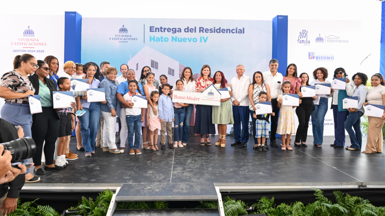 Gobierno entrega 608 apartamentos en Hato Nuevo IV
