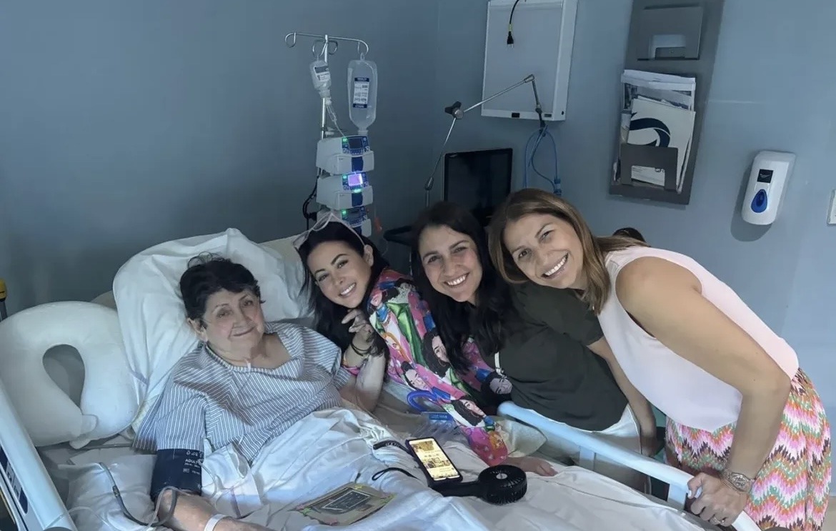 Dafne Guzmán agradece apoyo en medio de la enfermedad de su madre