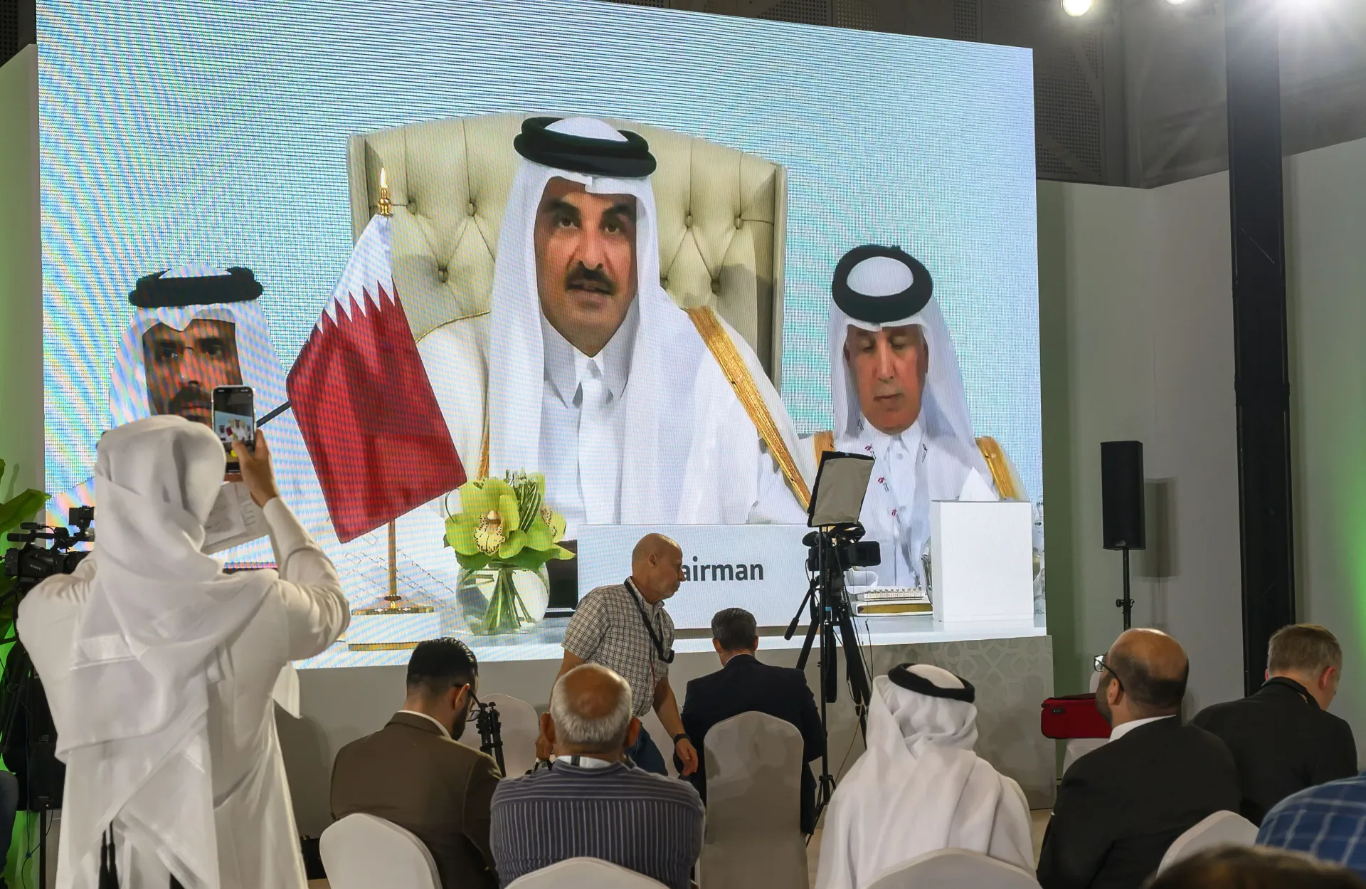 El emir de Catar acusa a Israel de «negarse a alcanzar la paz» con sus vecinos árabes