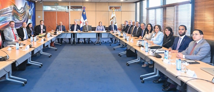 FMI recomienda reformas para potenciar el crecimiento en RD
