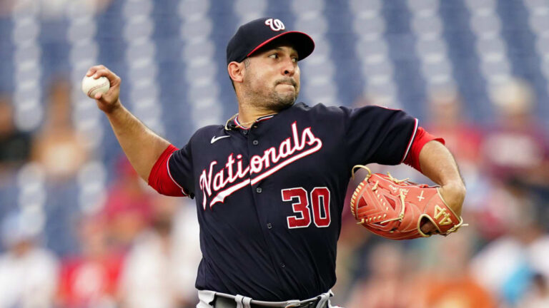El lanzador panameño Paolo Espino reforzará a los Tigres del Licey para la próxima temporada de Béisbol Invernal