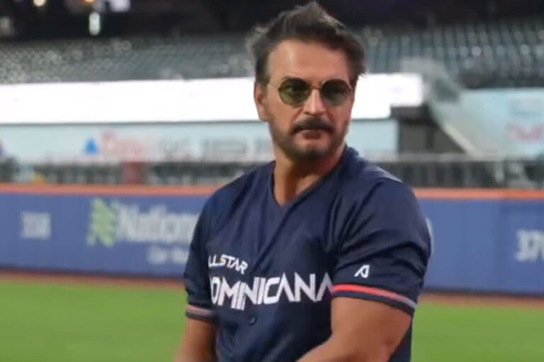 Ricardo Arjona enciende la previa del juego entre República Dominicana y Puerto Rico en Nueva York