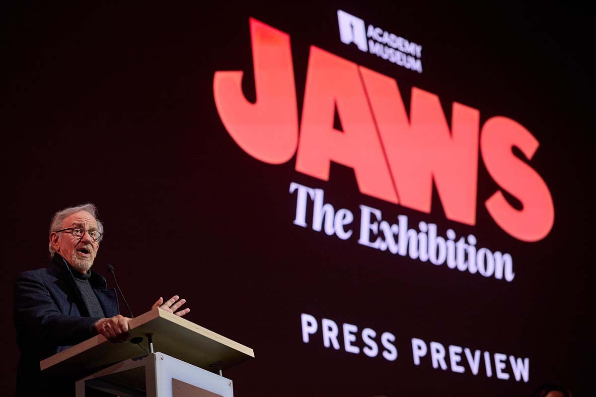 Spielberg abre la mayor exhibición de 'Jaws' y recuerda los sacrificios detrás del éxito