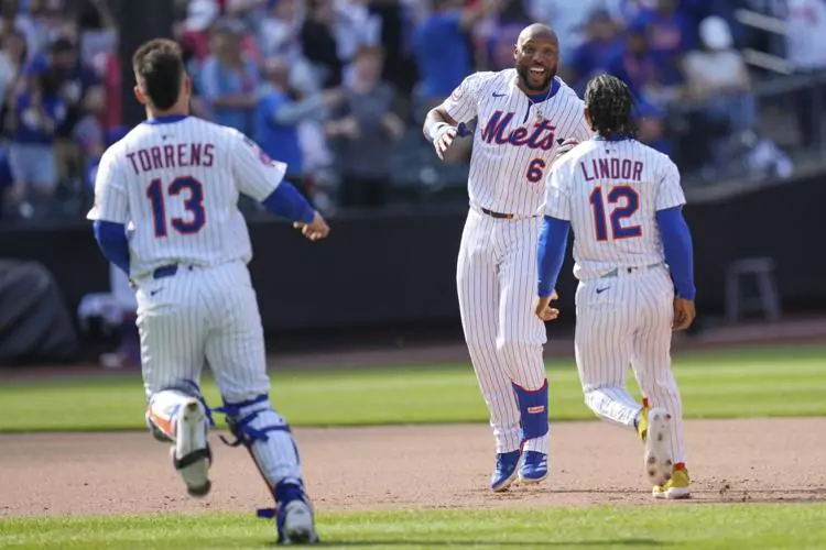 Los Mets se quedan fuera de la postemporada, cayeron blanqueados por los Marlins en el último partido