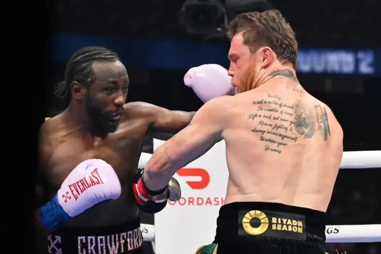 Tras perder ante Terence Crawford es la primera vez en los últimos 10 años que Saúl“Canelo”Álvarez se ve sin un título