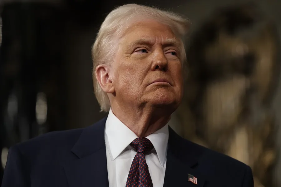 Trump se burla de milicias venezolanas en video irónico