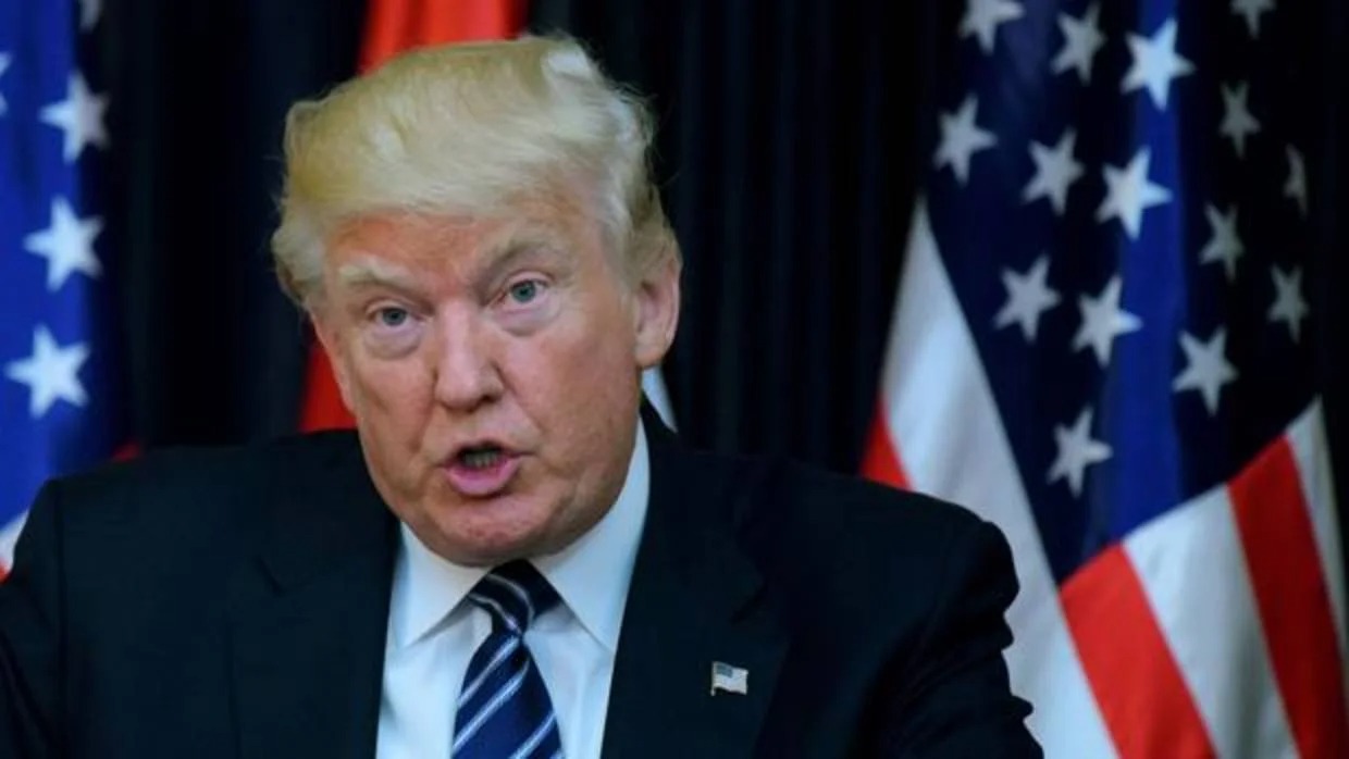 Trump advierte a Venezuela sobre sus cazas