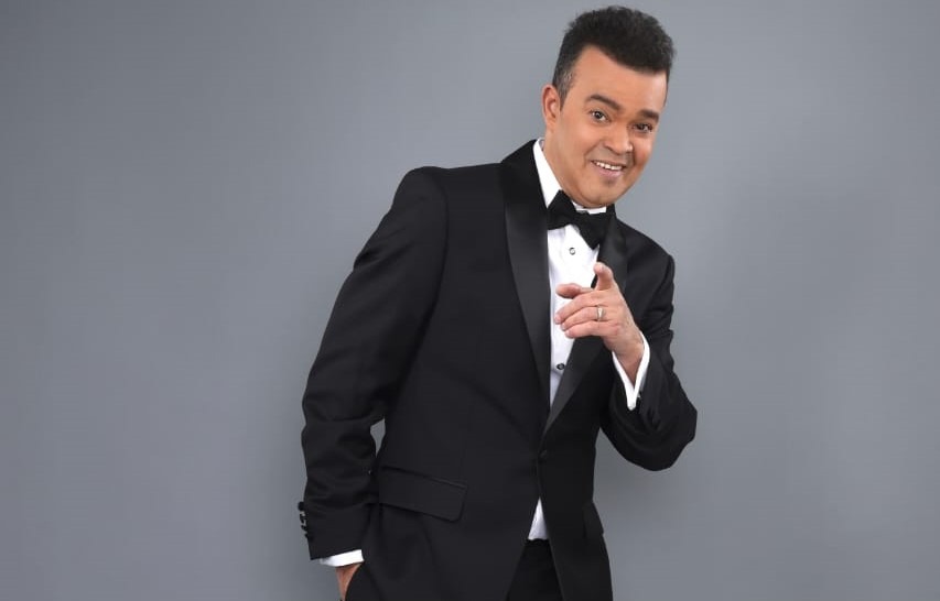 Niegan que Alex Bueno esté entubado; aseguran evoluciona favorablemente tras bajón de azúcar