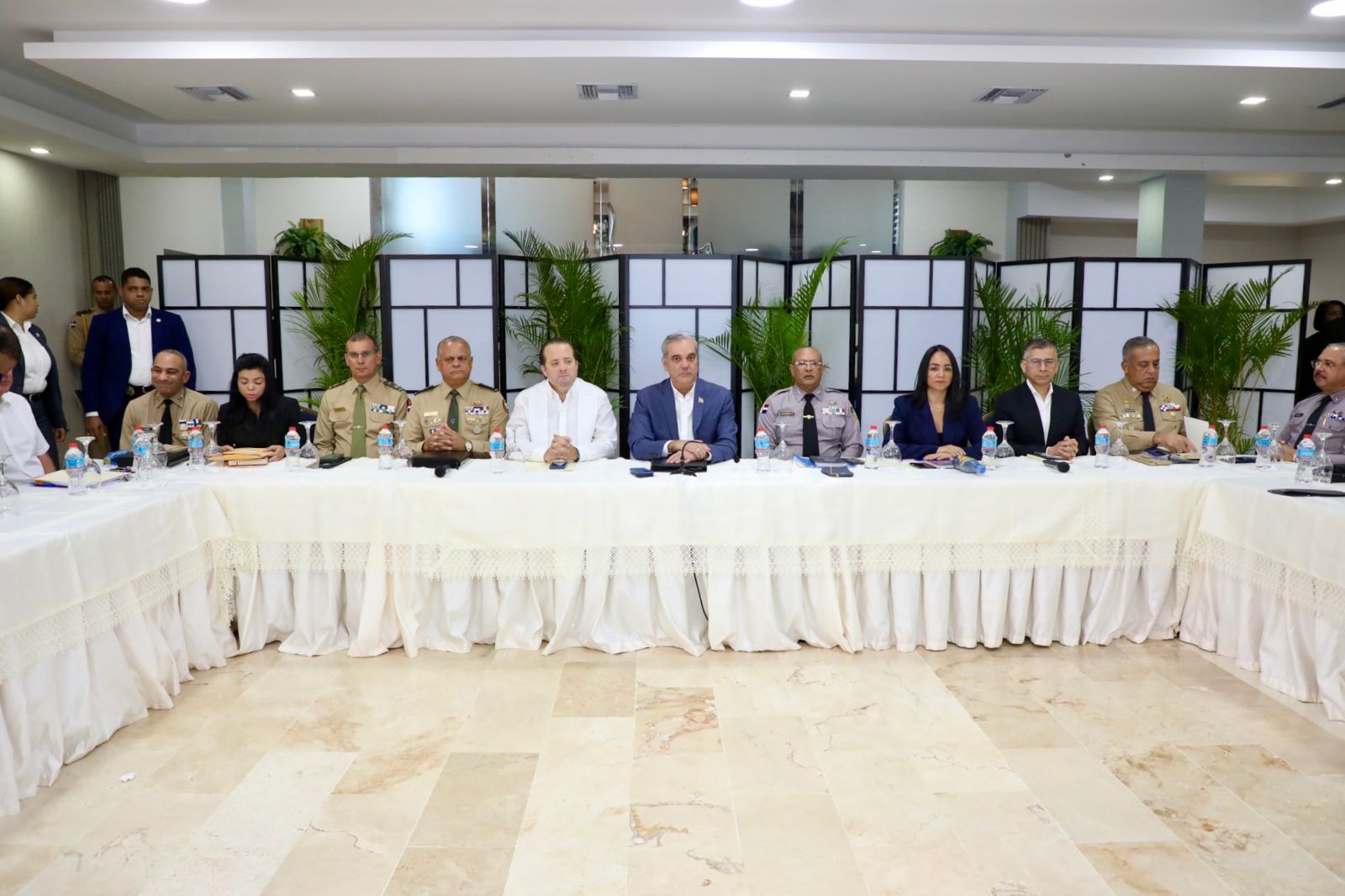 Abinader supervisa actualización del plan de seguridad ciudadana
