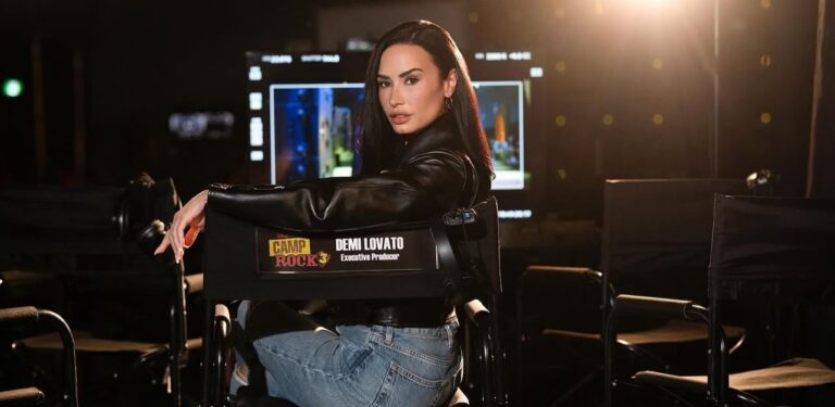 Demi Lovato se muestra en su rol como productora ejecutiva en Camp Rock 3