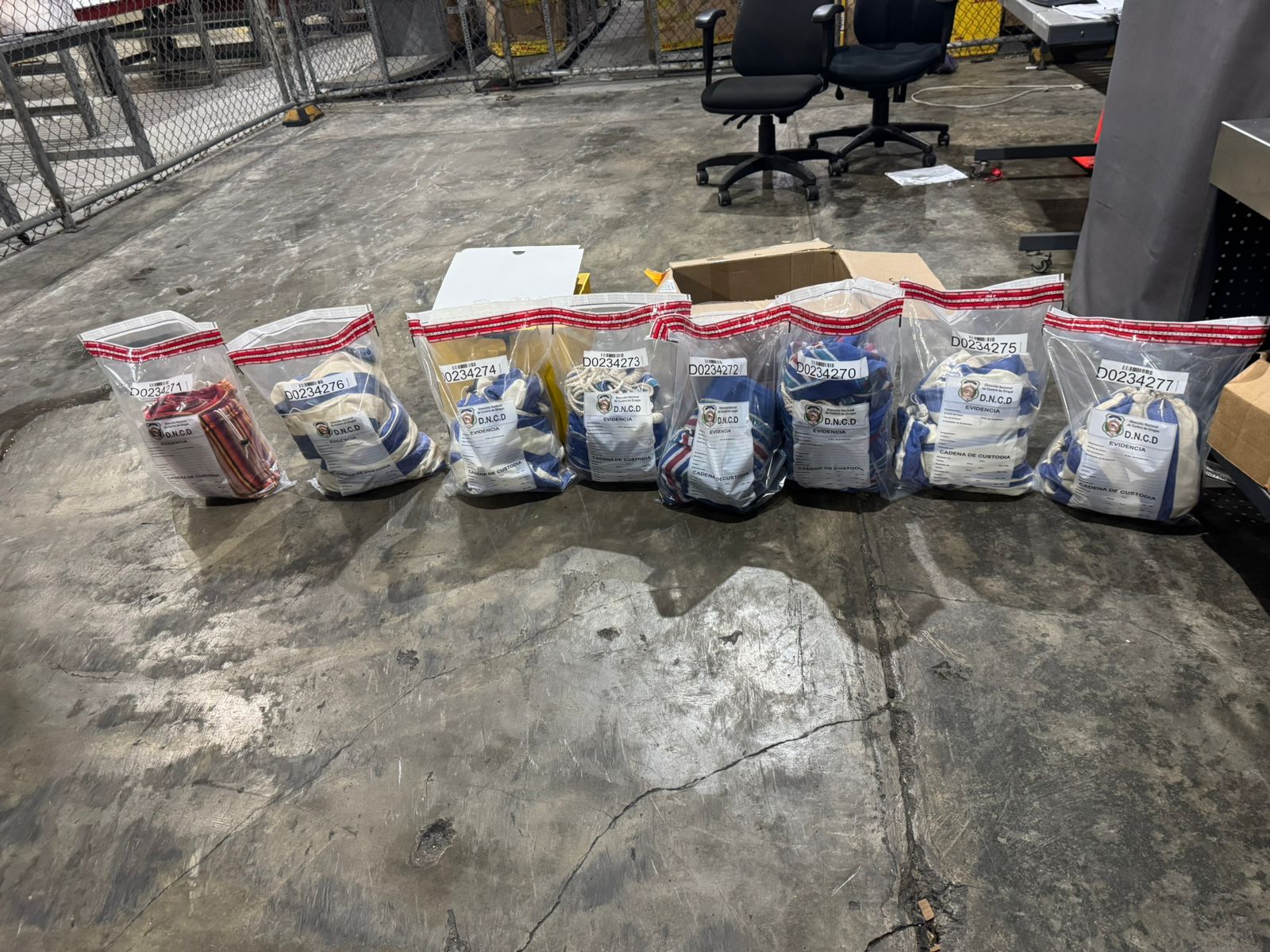 Incautadas nueve hamacas impregnadas de cocaína en Aeropuerto Las Américas