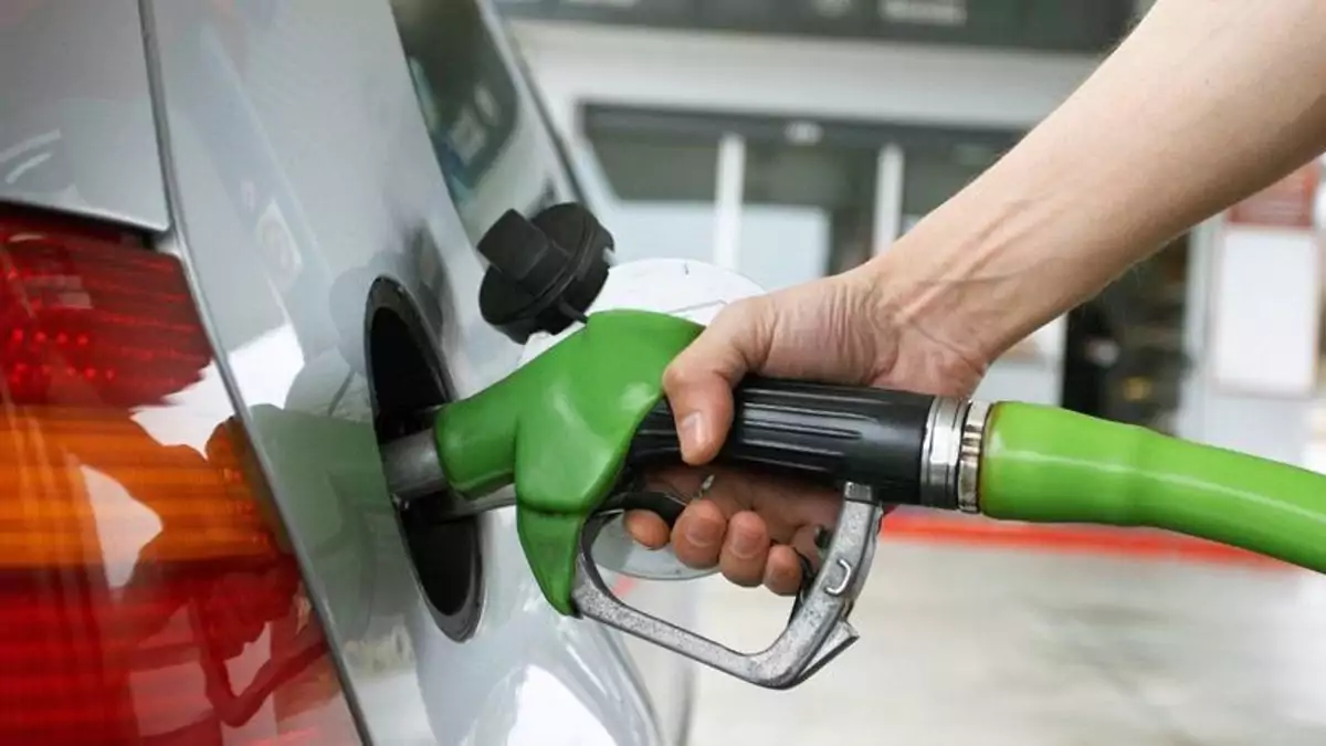 Precios de combustibles se mantienen estables esta semana
