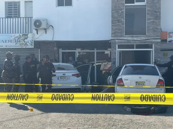 Un agente de la Policía se encuentra herido de gravedad tras enfrentamiento en Santiago