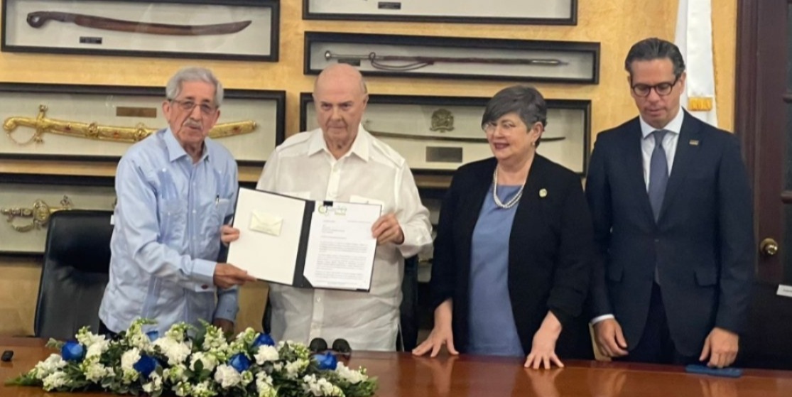 Informe del CES sobre crisis haitiana entregado a Mejía