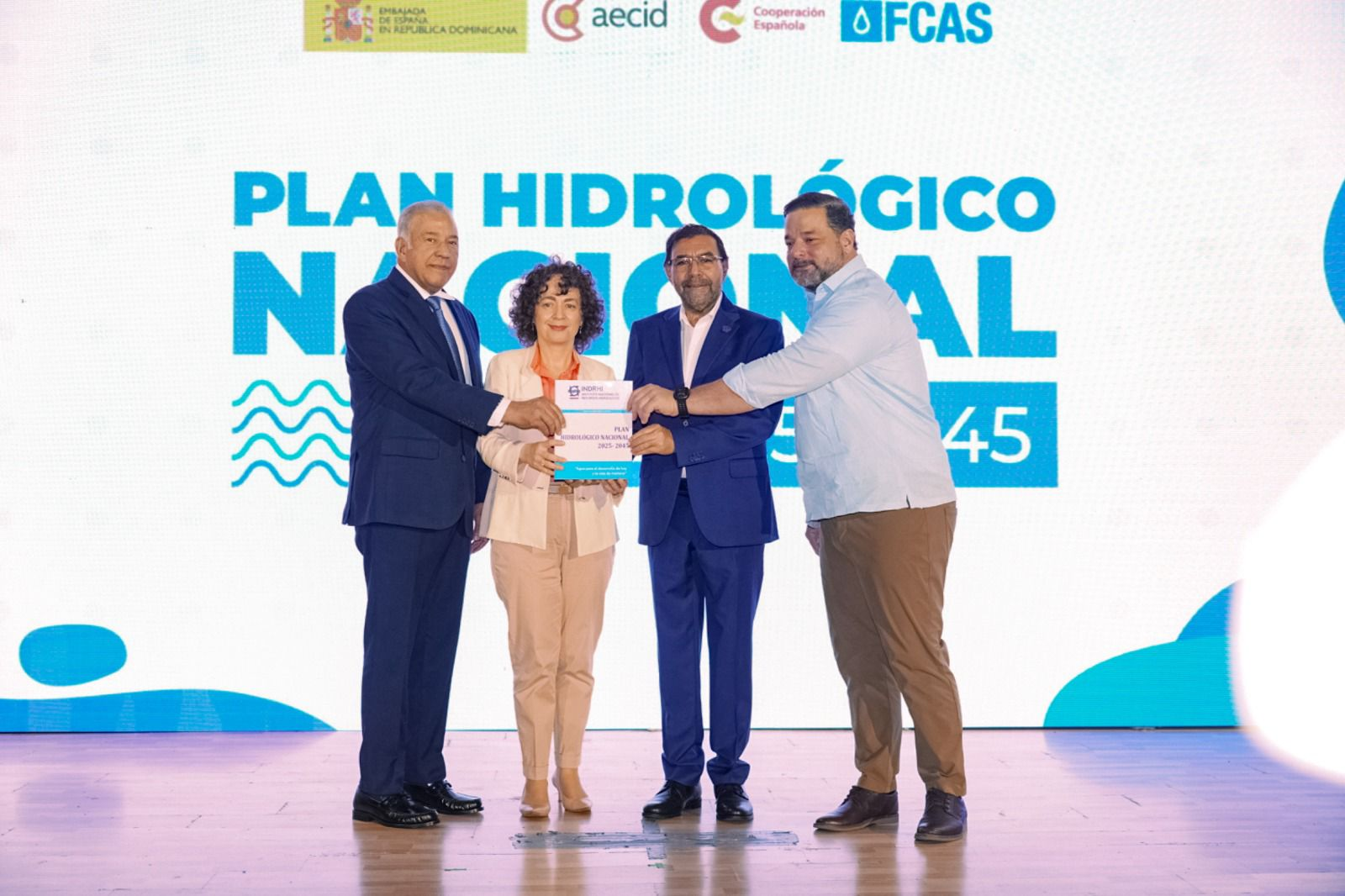 Gobierno dominicano presenta Plan Hidrológico Nacional 2025