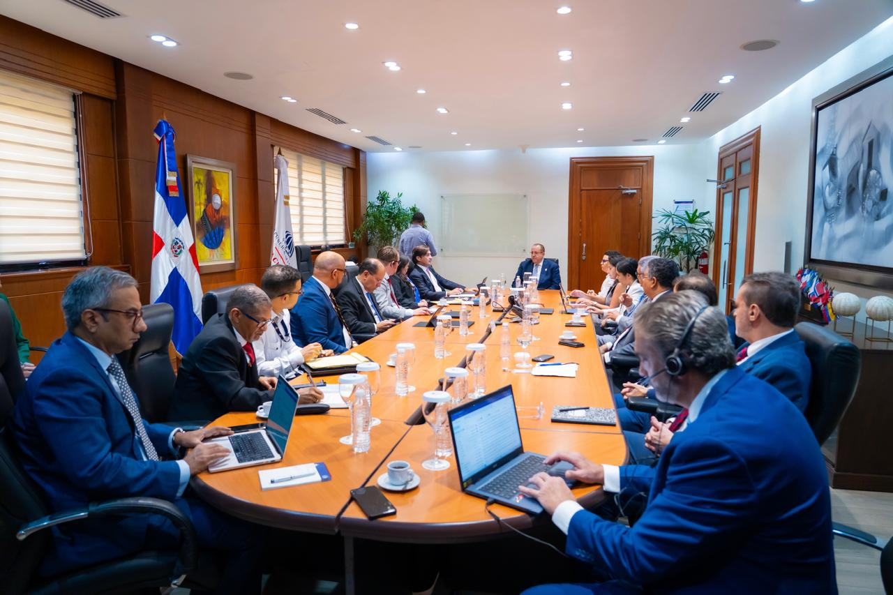 Misión del FMI visita el Ministerio de Hacienda y Economía para consulta anual del Artículo IV
