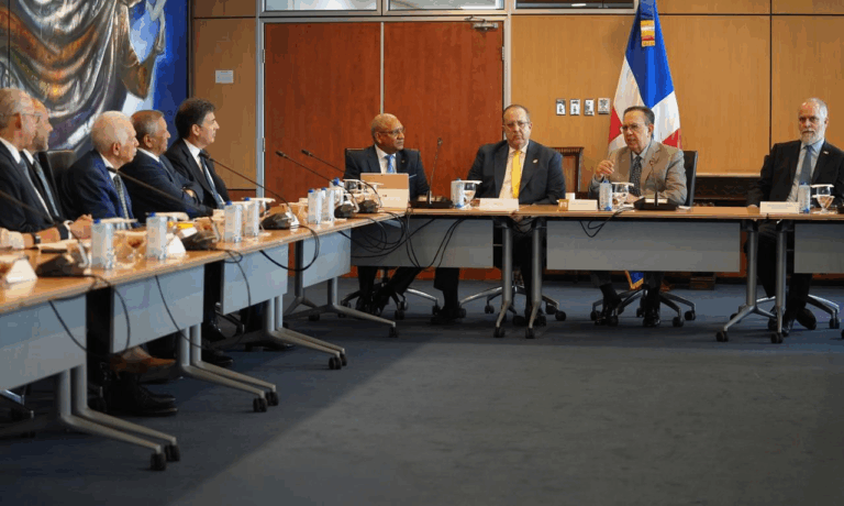 Banco Central proyecta que economía dominicana crecerá 3% en 2025 con inversión extranjera récord