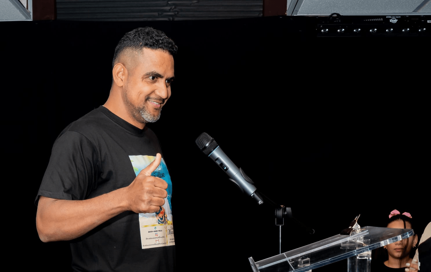 Escritor dominicano presenta Un Destino Maravilloso en New Jersey; obra estará en la FILSD 2025