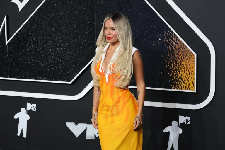 Karol G anuncia avances en dos proyectos sociales de su fundación Con Cora