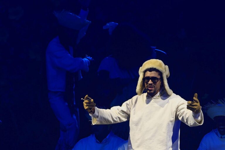 La defensa del español de Bad Bunny reivindica la diversidad cultural frente a Trump