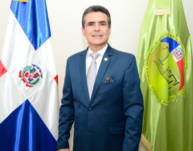 Alrededor de 50 instituciones apoyan la permanencia de Yermenos Forastieri como juez del Tribunal Superior Electoral