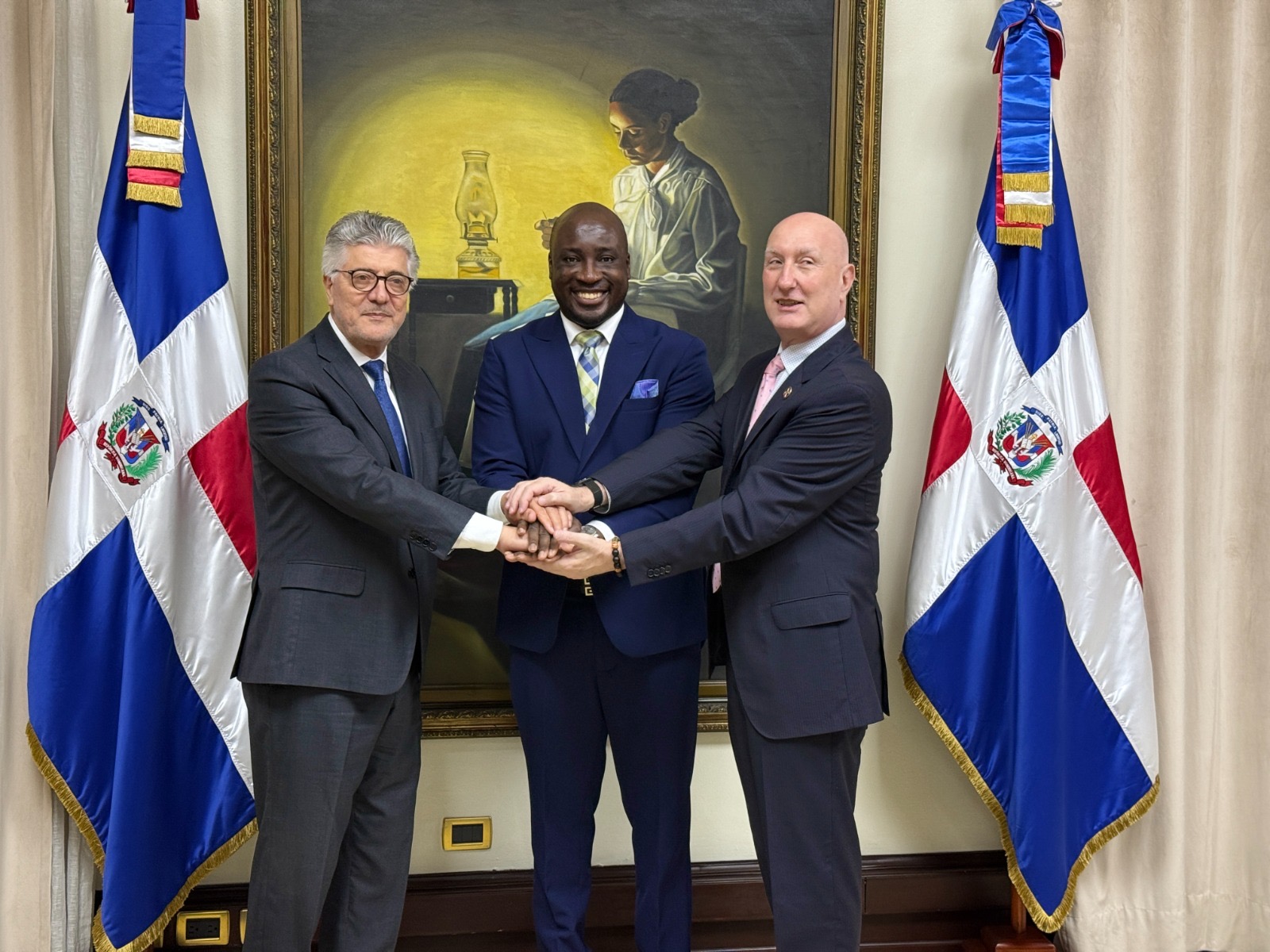 República Dominicana firma acuerdo de cooperación internacional con academias de África y Estados Unidos