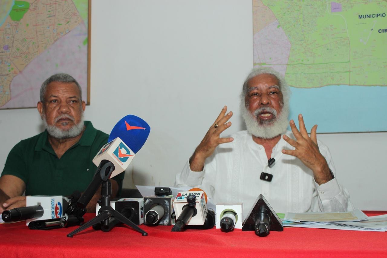 Hubieres propone eliminar subsidios y subir pasajes