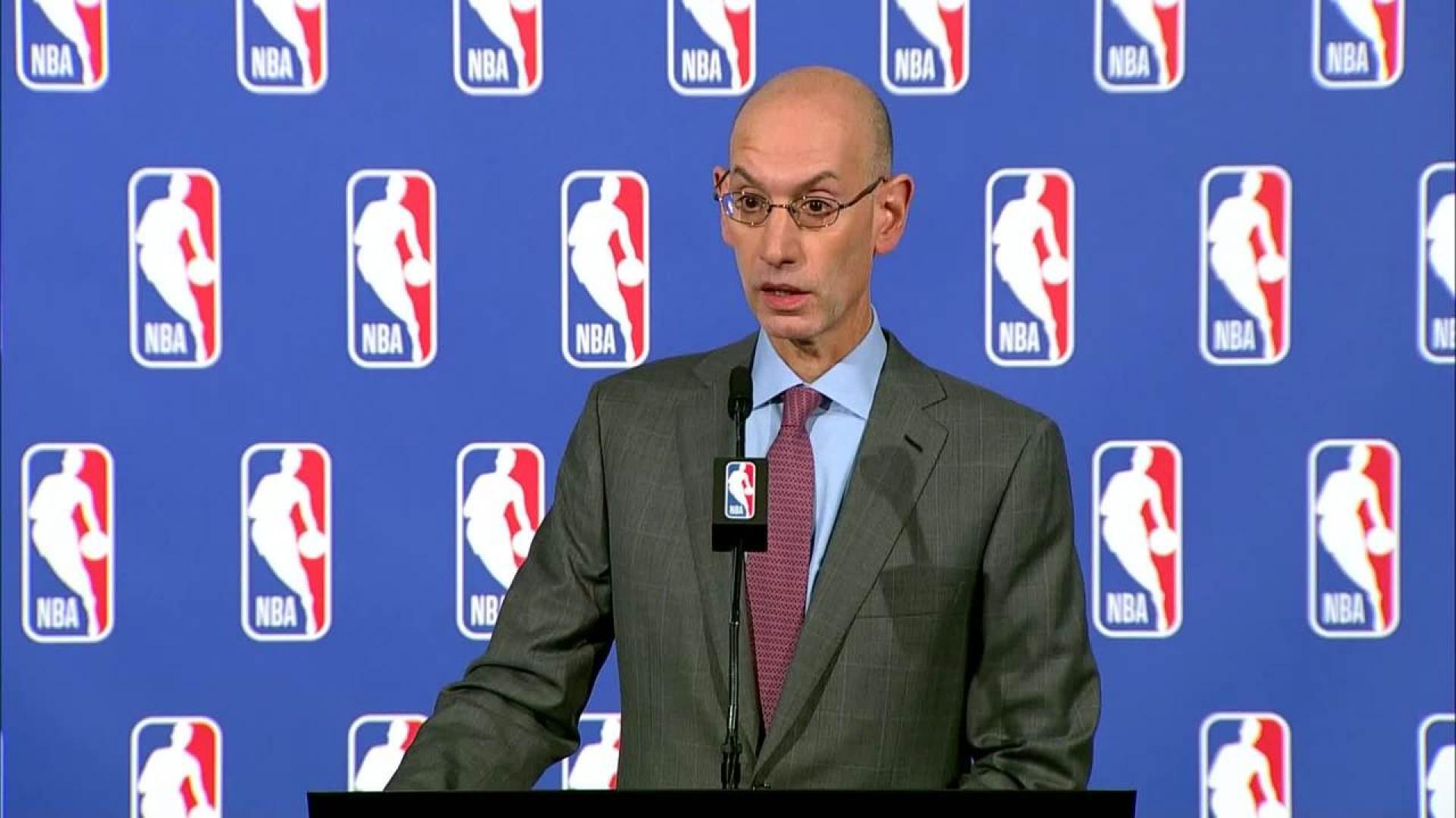 Adam Silver anunció que las jugadoras de la NBA femenina recibirán un aumento salarial