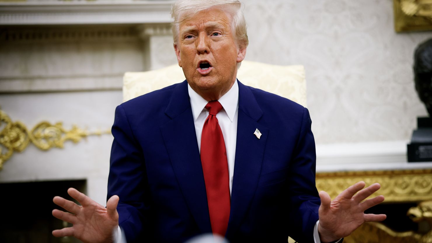 Trump confirma Estados Unidos atacó un submarino cargado de drogas en el Caribe