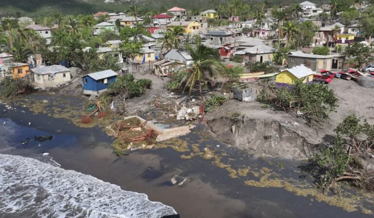 Aumentan a 19 los muertos en Jamaica tras el paso del huracán Melissa