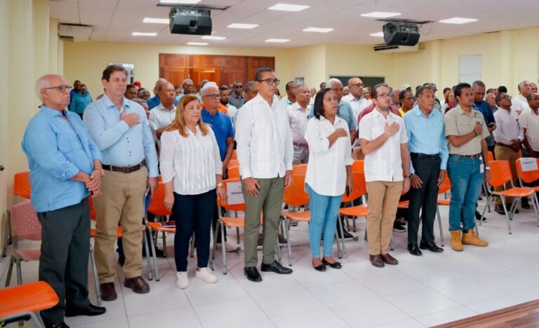 Anuncian concurso por RD$23.4 millones para beneficiar a productores de Bahoruco e Independencia