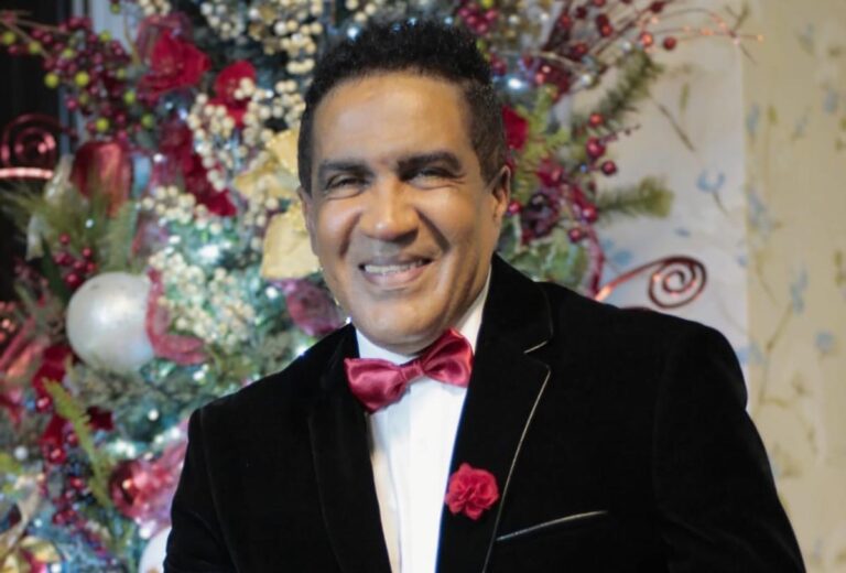 Kinito regresa con “Que rompa la Navidad”