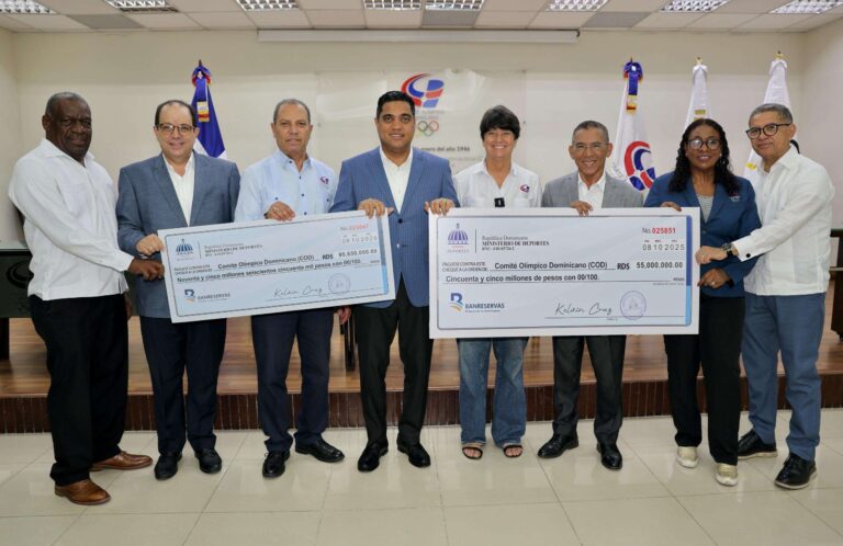 El Ministro de Deportes entregó 150 millones al Comité Olímpico Dominicano para preparación de atletas