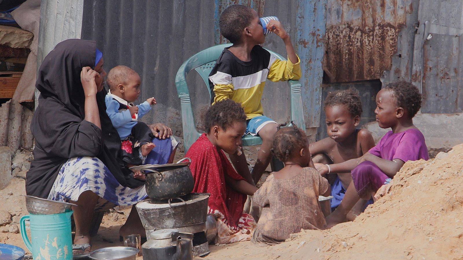 Somalia al borde de una crisis alimentaria: millones enfrentan el hambre, mientras se reducen las ayudas internacionales