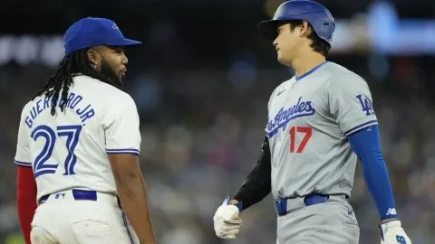 Los Dodgers de Los Ángeles salen como favoritos para ganar la Serie Mundial ante los Azulejos de Toronto