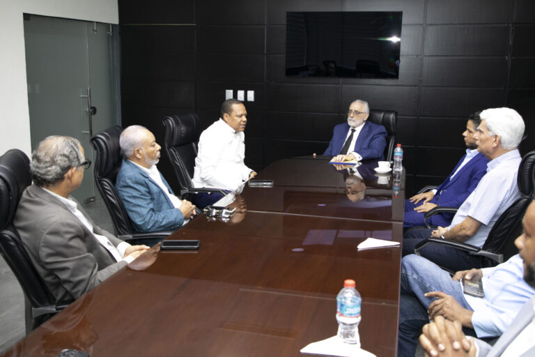 Pro Consumidor y LIDOM se reúnen para evitar mercado negro en torneo de béisbol