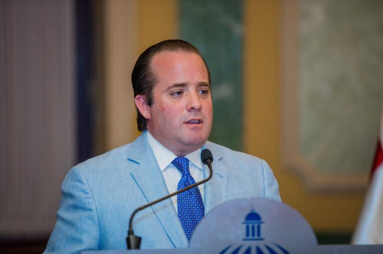 Gobierno presenta ante el Senado plan "Meta RD 2036"