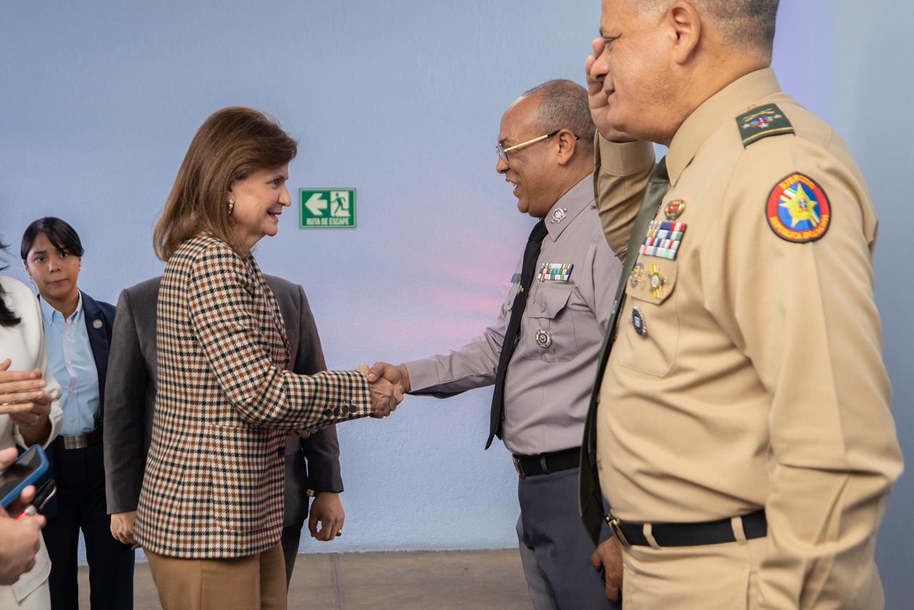 Raquel Peña lidera reunión para reforzar plan de seguridad ciudadana en República Dominicana
