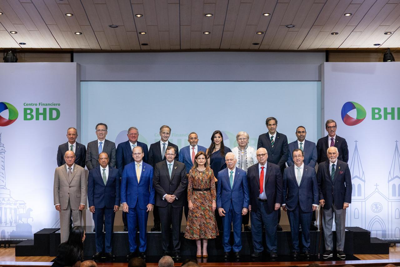 El BHD invierte RD$100 millones en la conservación del Ateneo Amantes de la Luz