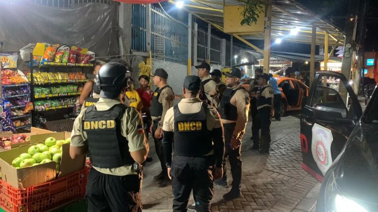 DNCD INCAUTA 42 PAQUETES DE PRESUNTA MARIHUANA EN AEROPUERTO DE PUNTA CANA