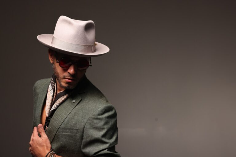 Zeo Muñoz lanza “Solito”, antesala de su tercer disco