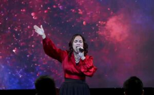 Jessica Aquino: Una voz que exalta el nombre de Dios desde las naciones