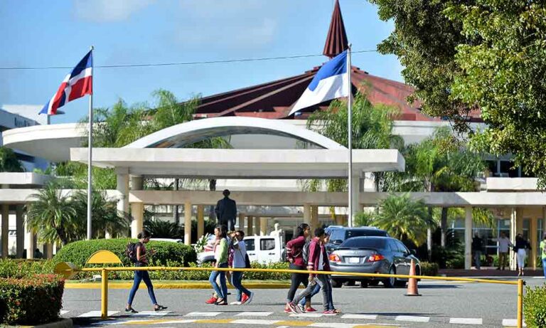 Estudiante que protagonizó tiroteo en la UASD será sometido a la justicia; uno de los guardias sigue en cuidados intensivos